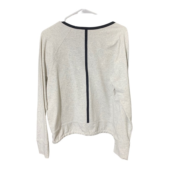 Athleta Sentry light grey Tie cropped pullover top . Sz LG - Picture 5 of 5